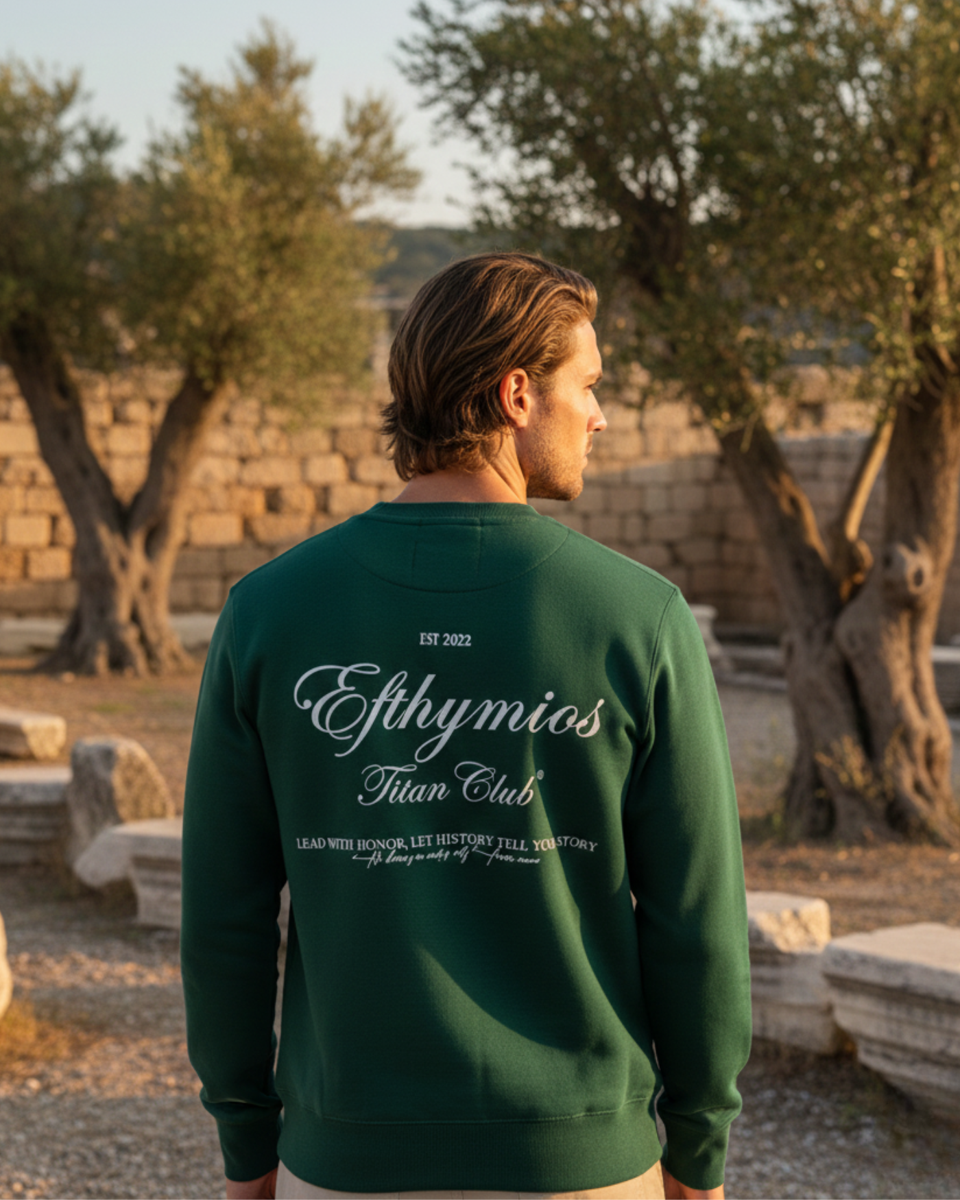 TITAN CLUB SWEATER - DARK GREEN