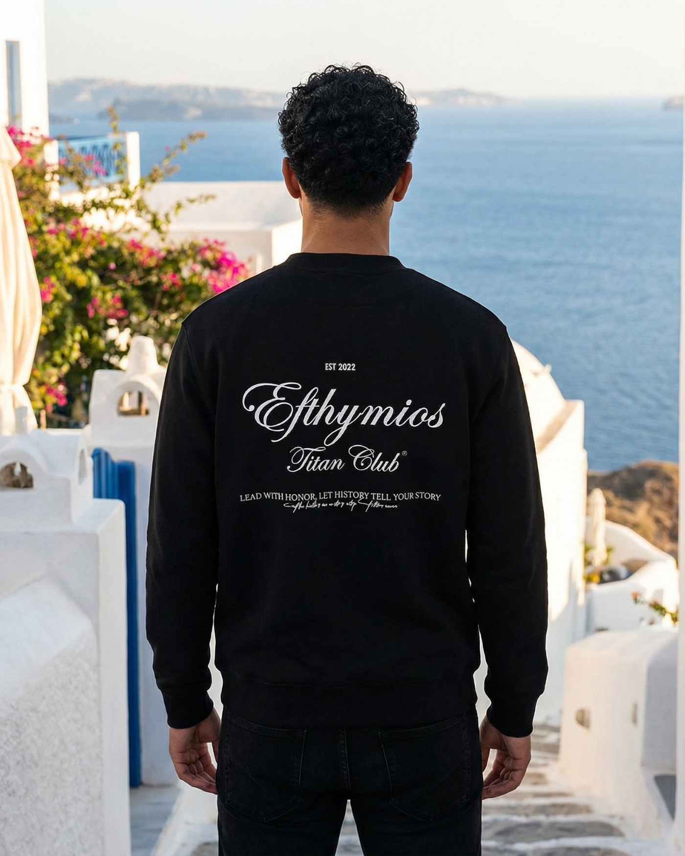 TITAN CLUB SWEATER - BLACK