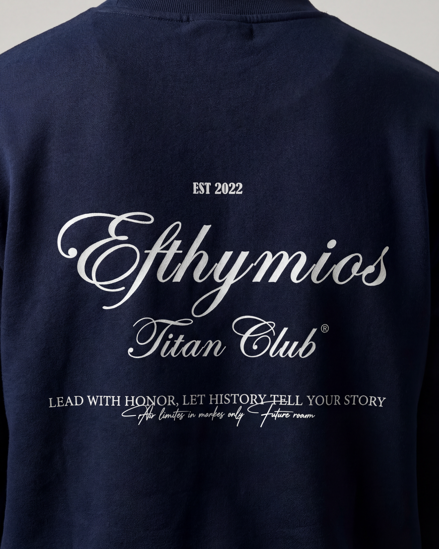 TITAN CLUB SWEATER - NAVY BLUE
