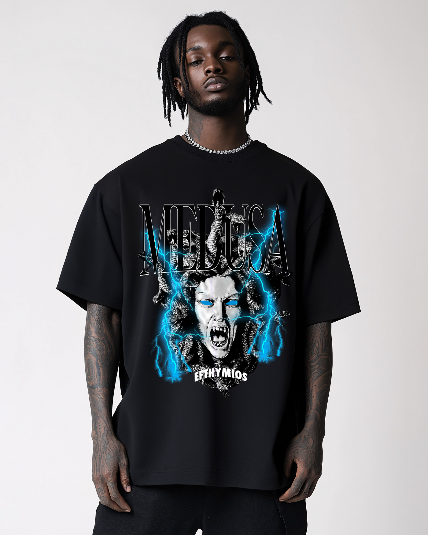 MEDUSA STRIKE TEE - BLACK