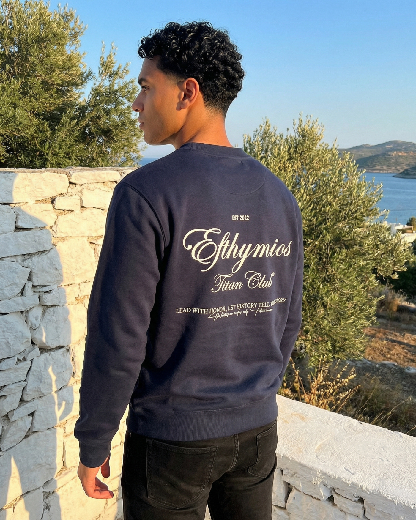 TITAN CLUB SWEATER - NAVY BLUE