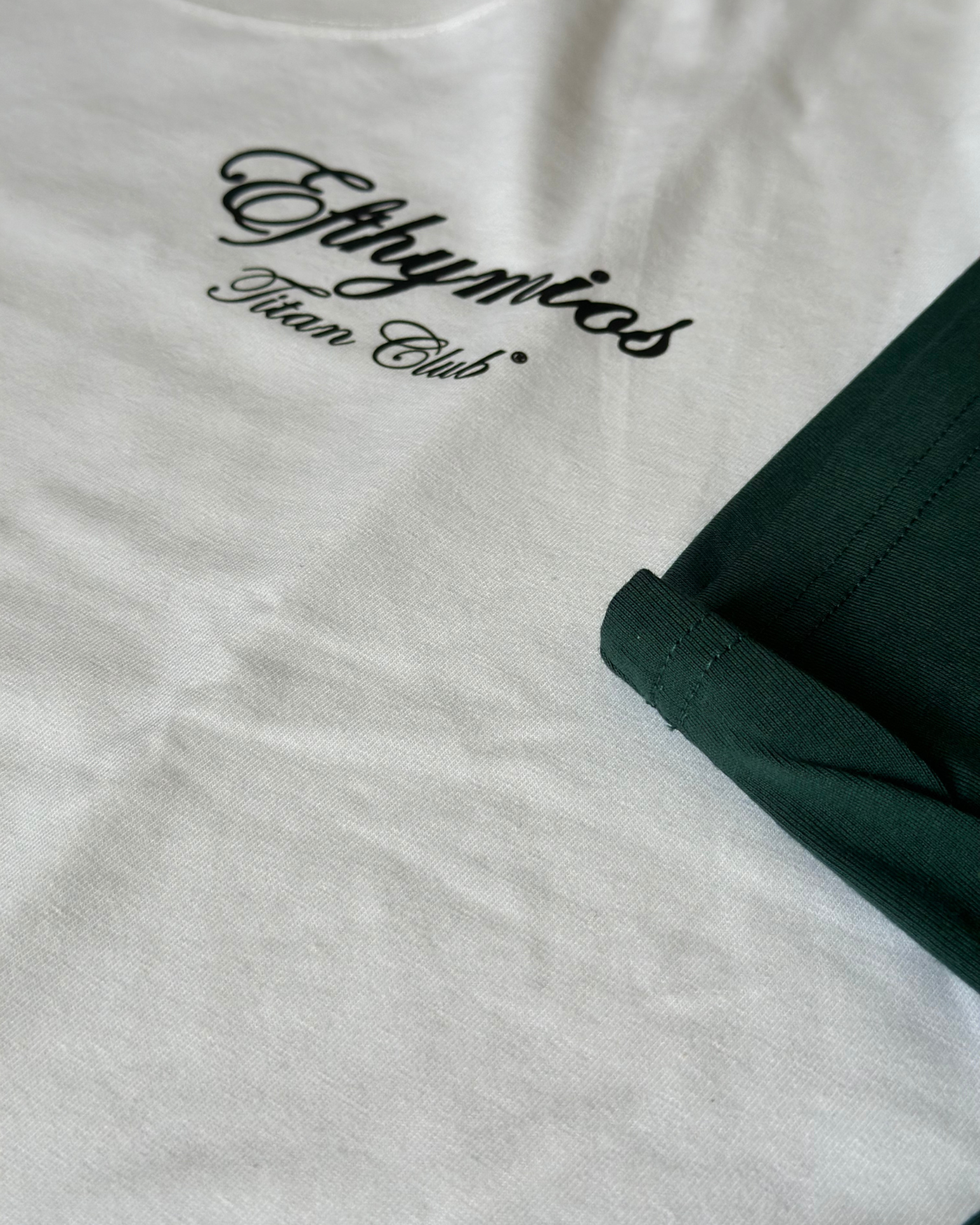 TITAN CLUB TEE - WHITE
